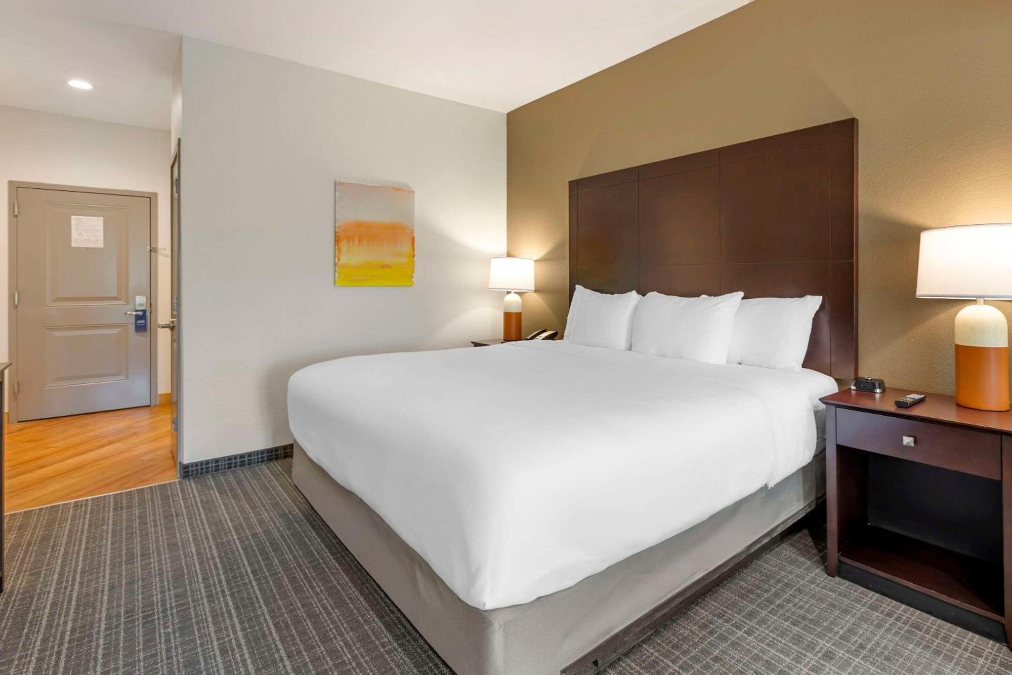 Comfort Inn & Suites Verona At Turning Stone Resort Casino Екстер'єр фото