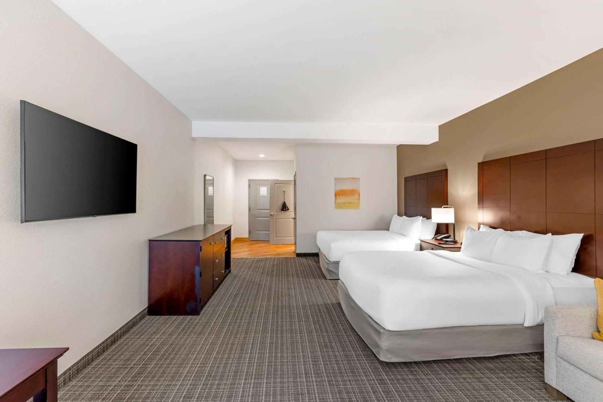 Comfort Inn & Suites Verona At Turning Stone Resort Casino Екстер'єр фото