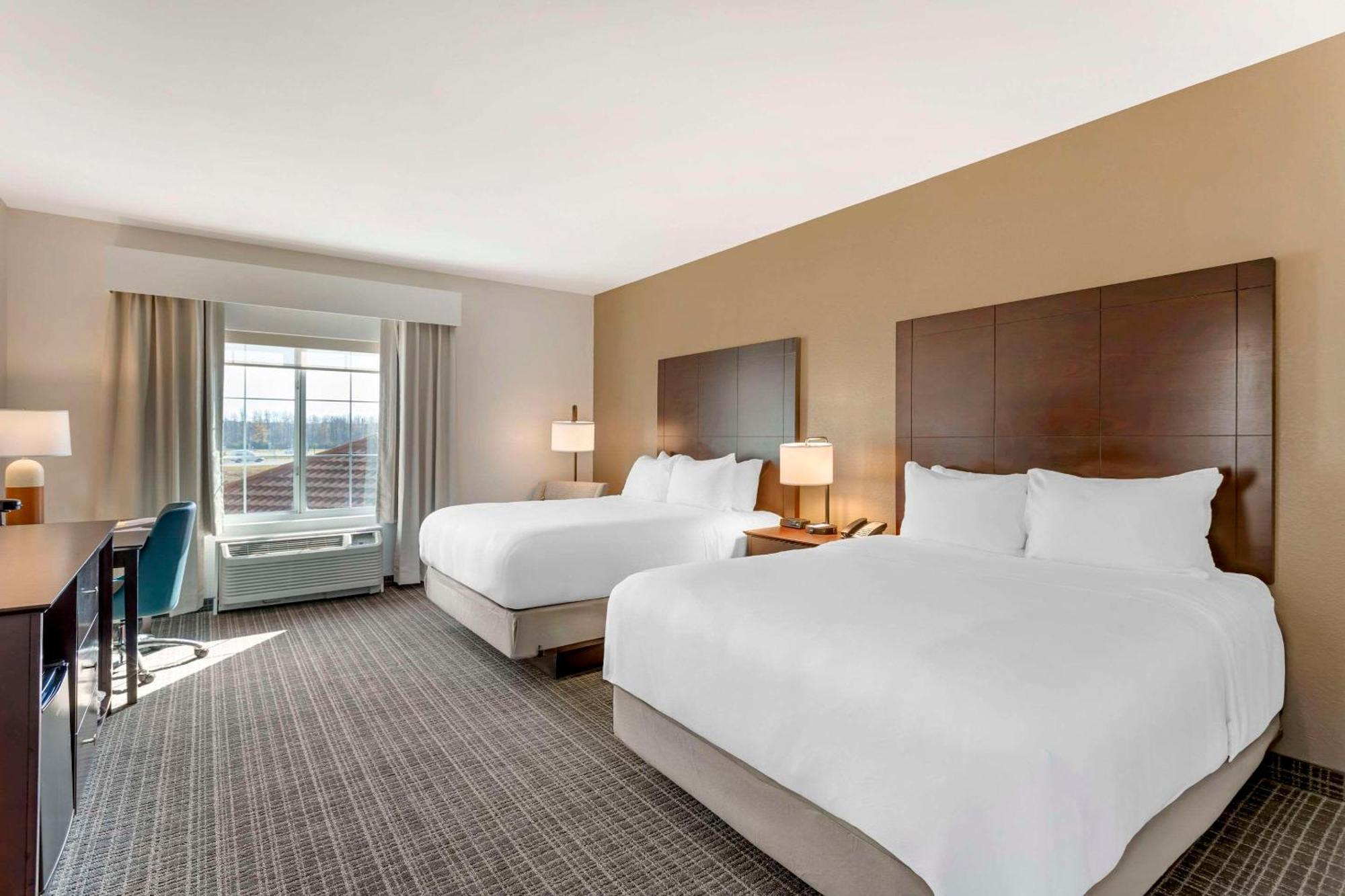 Comfort Inn & Suites Verona At Turning Stone Resort Casino Екстер'єр фото