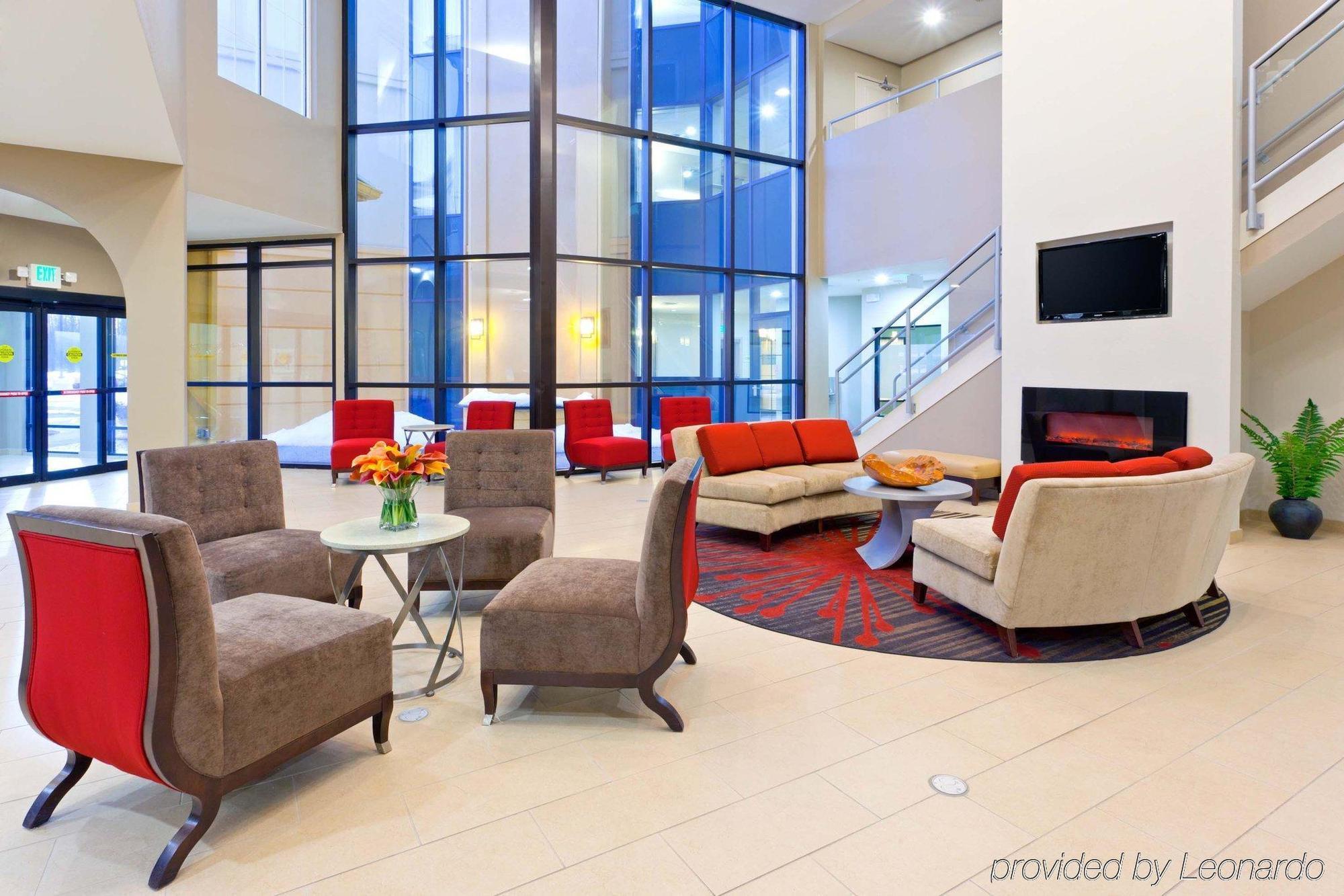 Comfort Inn & Suites Verona At Turning Stone Resort Casino Екстер'єр фото